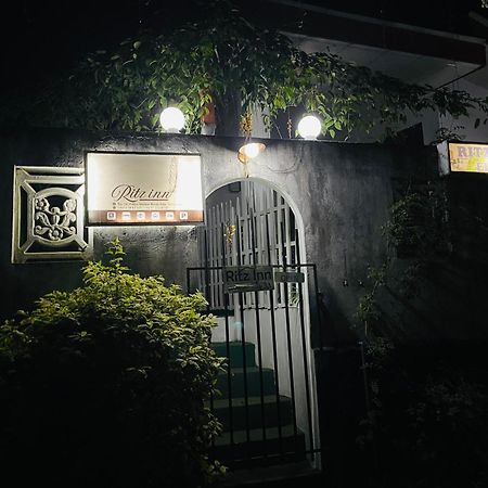 Ritz Inn Элла Экстерьер фото