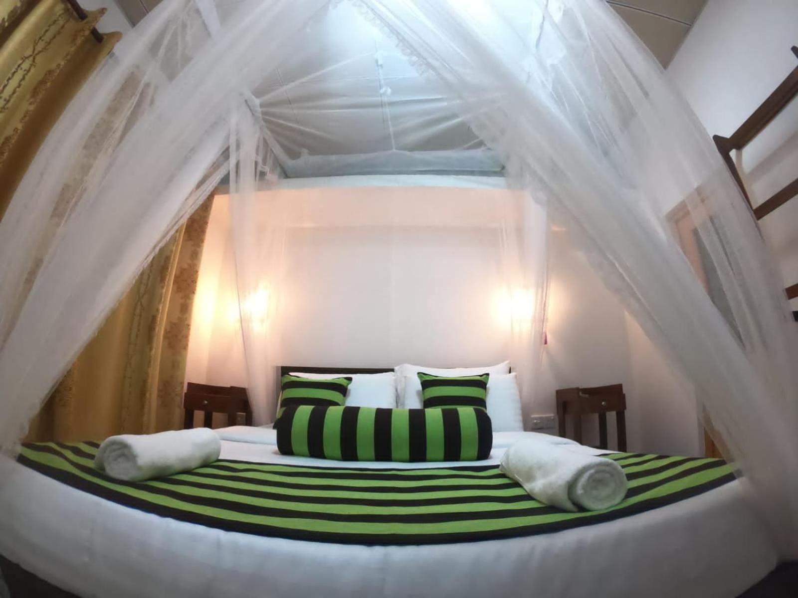 Ritz Inn Элла Номер фото