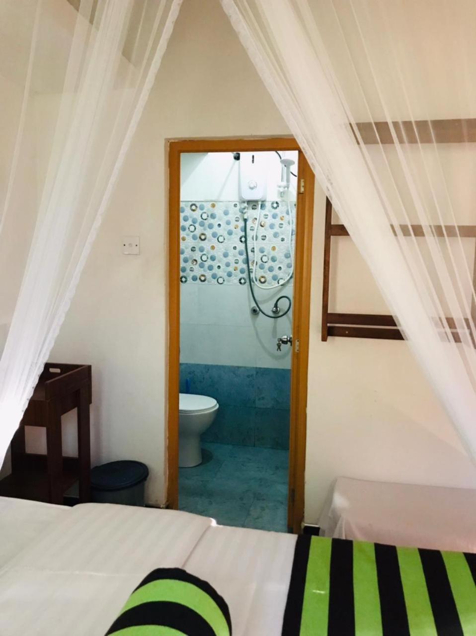 Ritz Inn Элла Номер фото